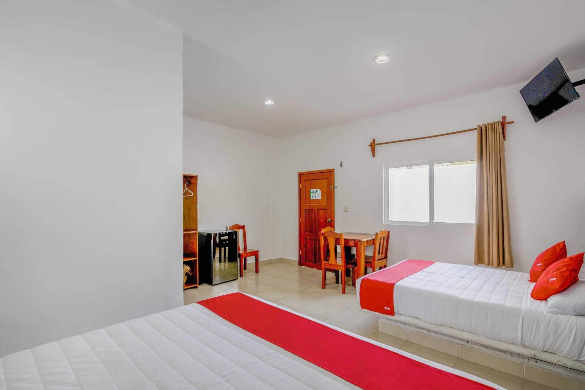 Oyo Hotel Palma Real Tulum Extérieur photo