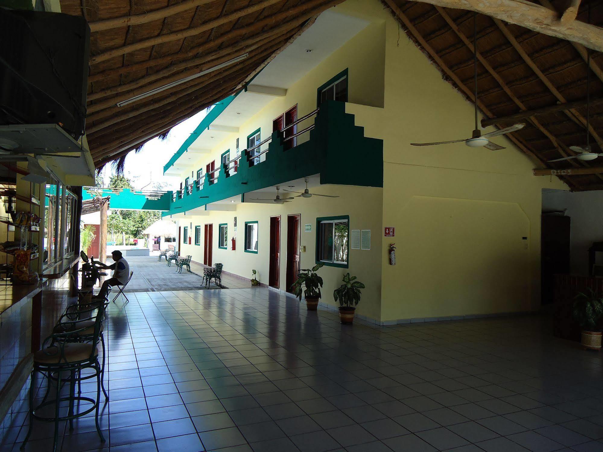 Oyo Hotel Palma Real Tulum Extérieur photo